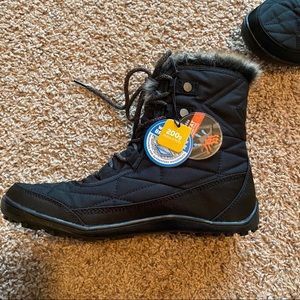 NWT Columbia Minx Shorty III Insulated Boots